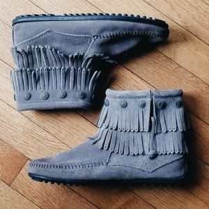 Minnetonka Side Zip Boot
